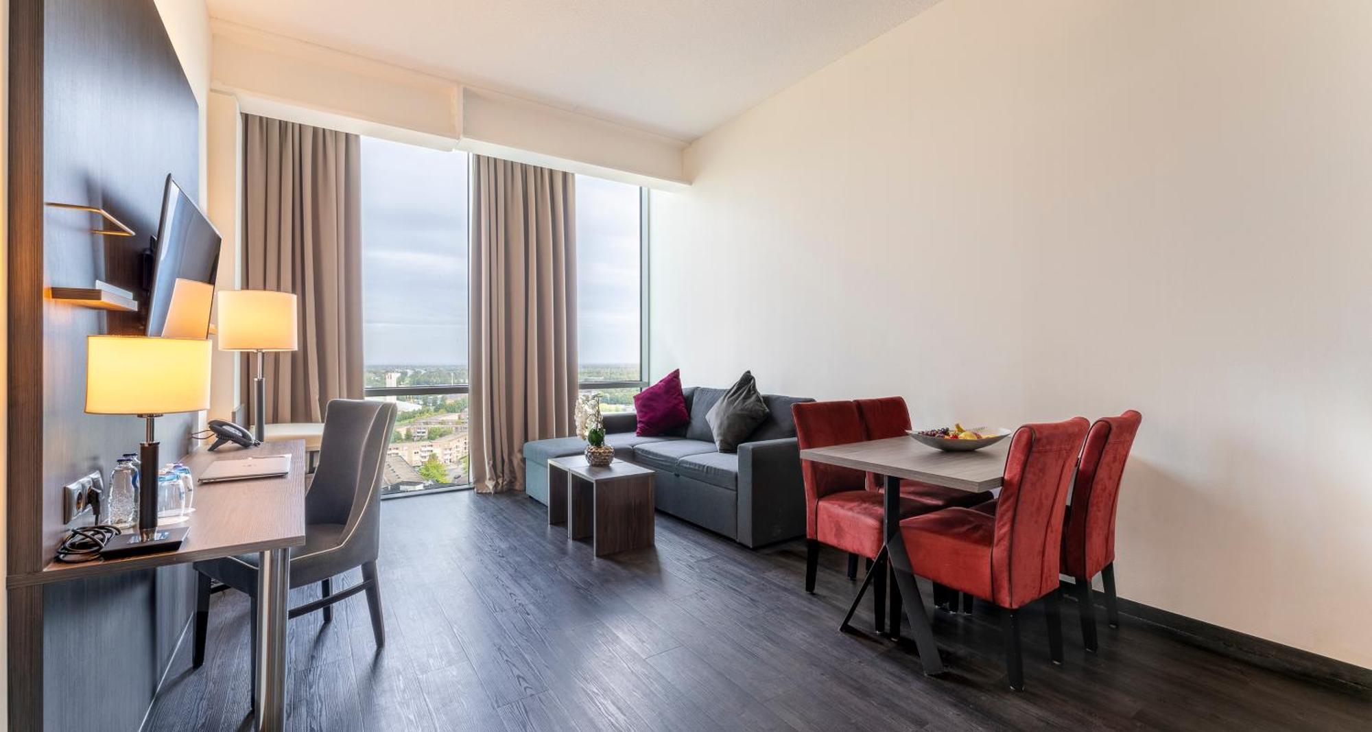 Plaza Premium Almere Bagian luar foto