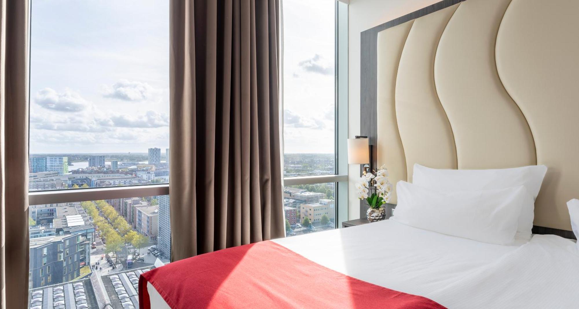 Plaza Premium Almere Bagian luar foto