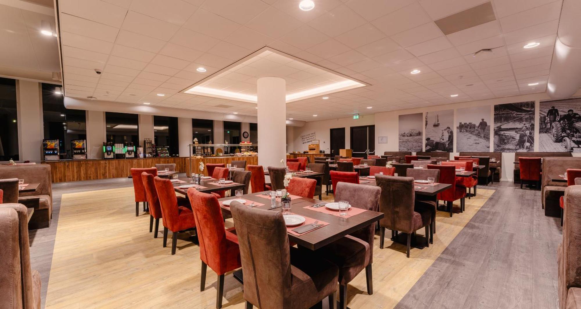 Plaza Premium Almere Bagian luar foto