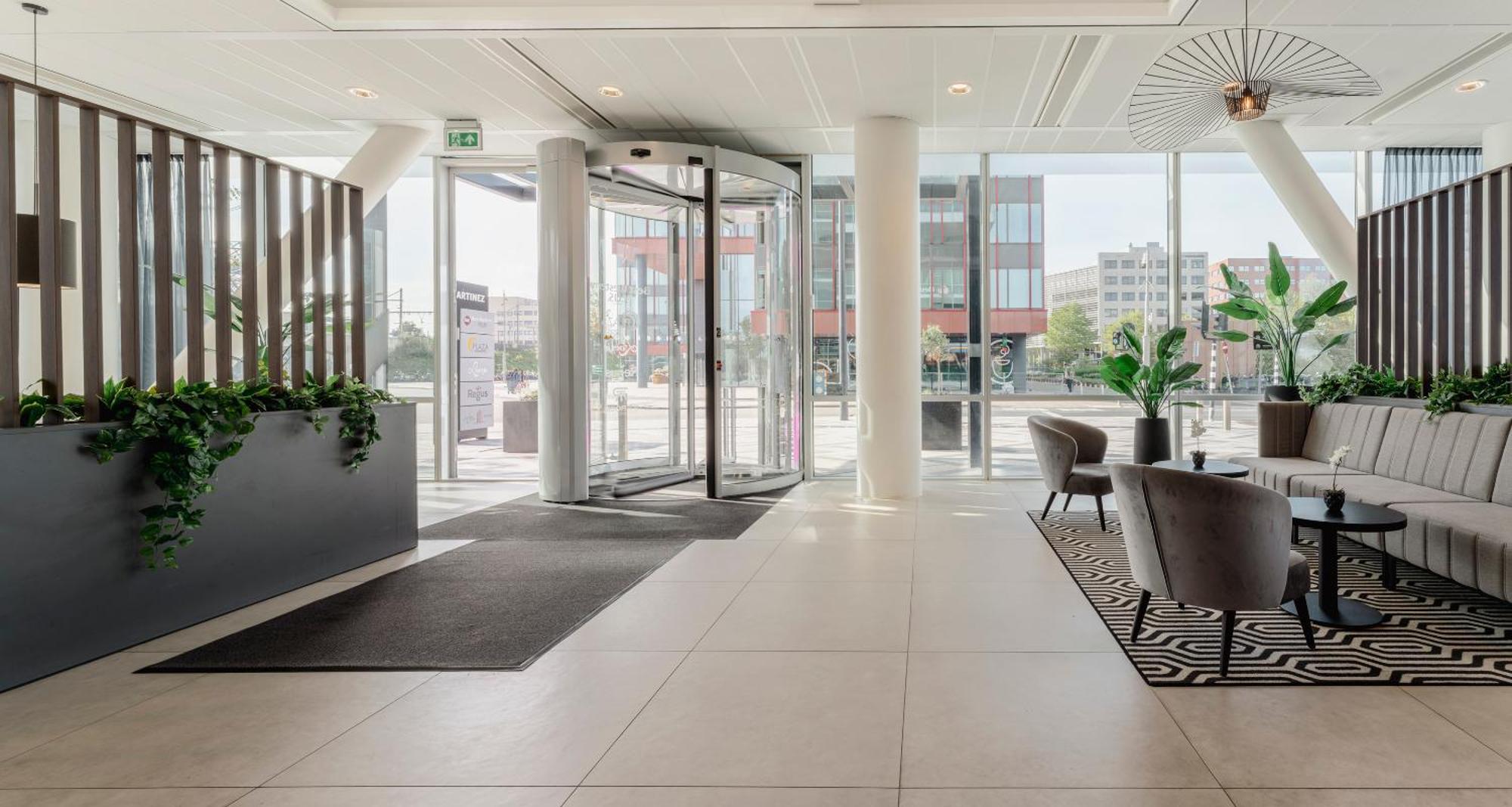 Plaza Premium Almere Bagian luar foto